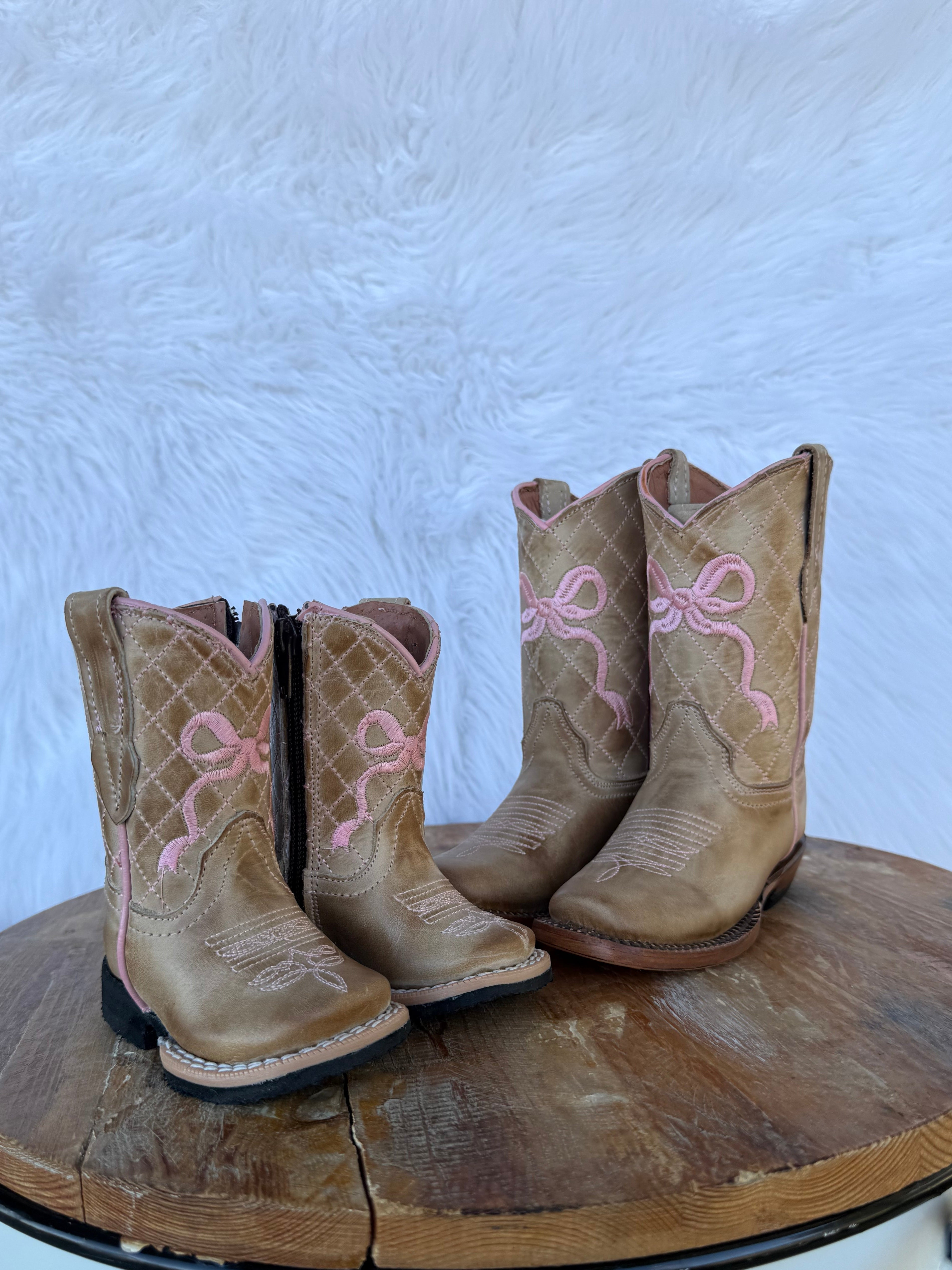 Tan Bow Tanner Mark Boots